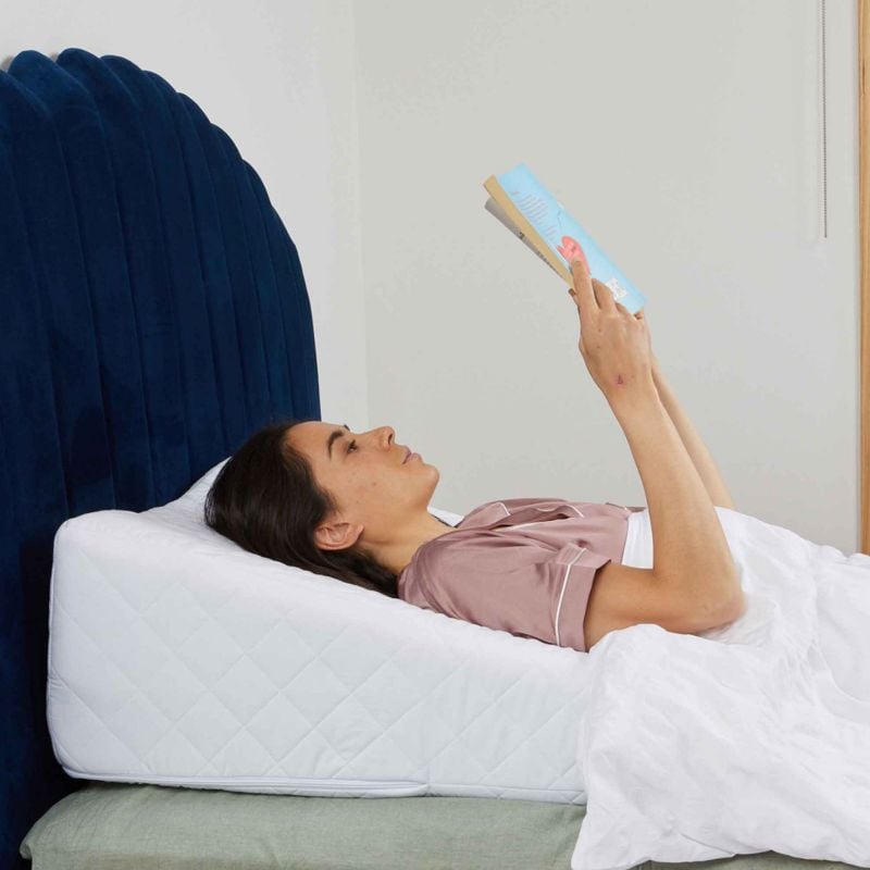 Therapeutic Pillow Bed Wedge - Quilted Cover - Image 4
